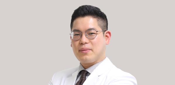 정형외과 유창근 교수 이미지