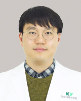 나종헌 증명사진 교수님