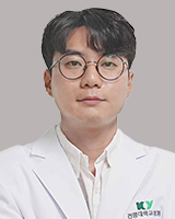 엄민호 증명사진 교수님