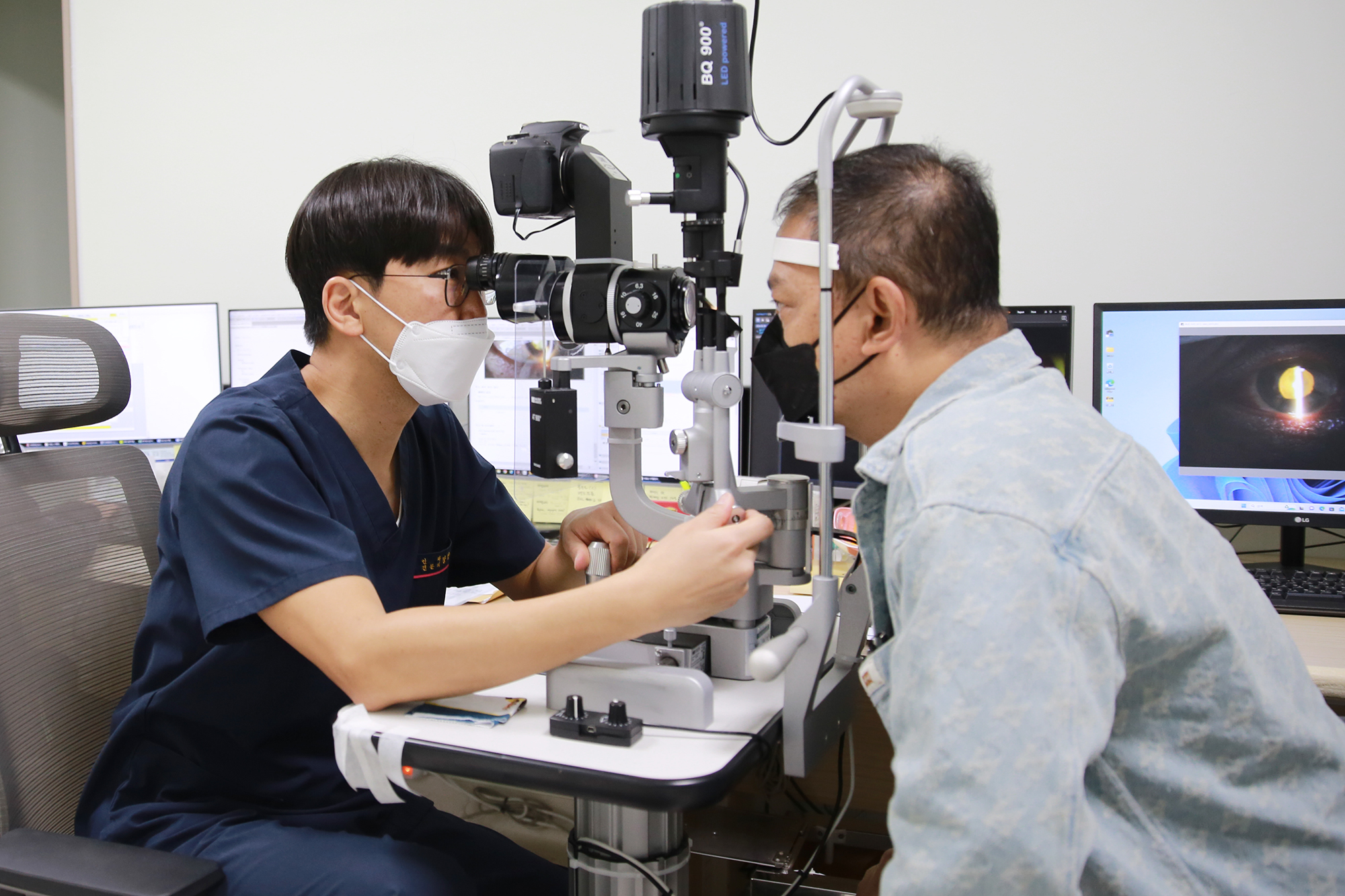 백내장 앓던 인니 환자, 건양대병원서 수술 후 시력 회복